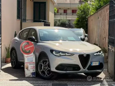 Usata Alfa Romeo Stelvio Veloce 209 CV (153 kW) 2023 Grigio SUV