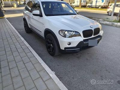 Begagnad BMW X5 235 HK (172 kW) 2008 Vit SUV