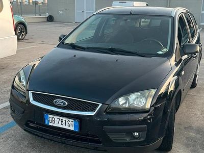 Begagnad Ford Focus Titanium 116 HK (85 kW) 2006 Svart Kombi