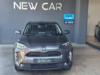 Usata Toyota Yaris Cross 92 CV (67 kW) 2022 Grigio SUV