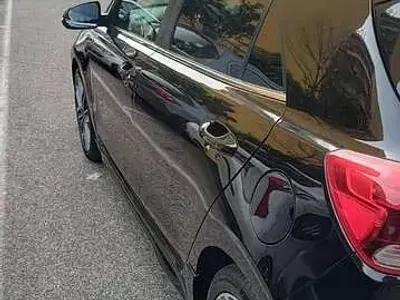 Usata Kia Rio GT-Line 120 CV (88 kW) 2018 Nero Berlina