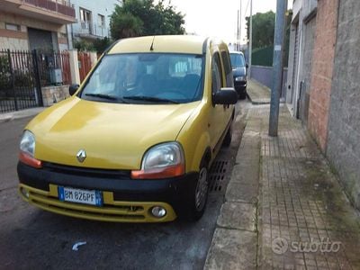 Usata Renault Kangoo 80 CV (58 kW) 2000 Giallo Berlina