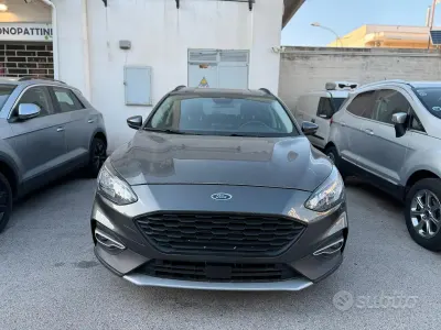 Usata Ford Focus Active 120 CV (88 kW) 2020 Grigio Station wagon