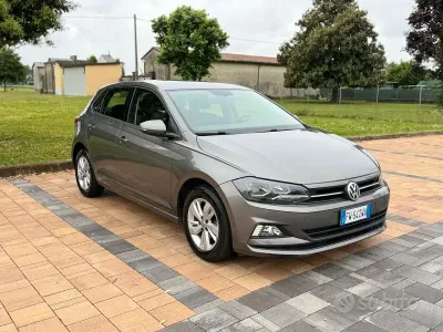 Usata VW Polo Sport 95 CV (69 kW) 2019 Grigio Utilitaria