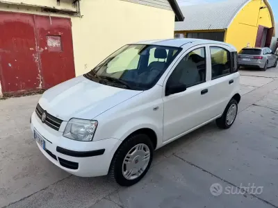 Usata Fiat Panda Dynamic 60 CV (44 kW) 2008 Bianco Utilitaria