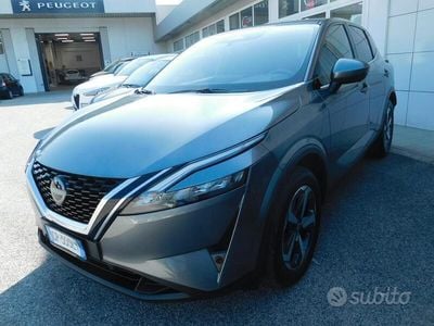 Używany Nissan Qashqai N-Connecta 140 KM (102 kW) 2023 Szary SUV