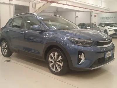 Usata Kia Stonic Urban 82 CV (60 kW) 2024 Smoke blu SUV