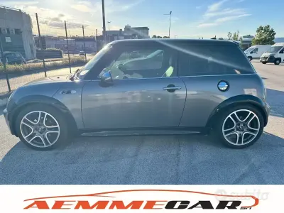 Usata Mini Cooper S 170 CV (125 kW) 2006 Grigio Utilitaria