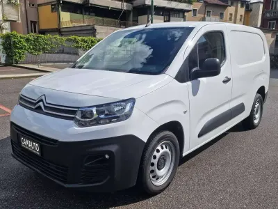 Usata Citroën Berlingo 101 CV (74 kW) 2021 Bianco Monovolume