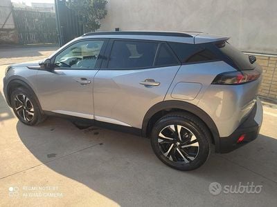 Usata Peugeot 2008 Allure 131 CV (96 kW) 2023 Grigio SUV