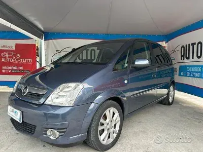 Usata Opel Meriva Cosmo 105 CV (77 kW) 2009 Bluazzurro Monovolume