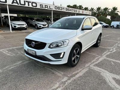 Usata Volvo XC60 R-Design Momentum 190 CV (139 kW) 2016 Nero SUV