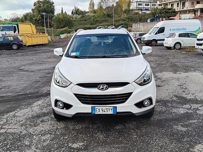 Usata Hyundai ix35 Xpossible 116 CV (85 kW) 2015 Bianco SUV