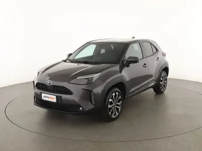 Usata Toyota Yaris Trend 116 CV (85 kW) 2022 Grigio Utilitaria
