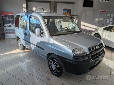 Usata Fiat Doblò 143 CV (105 kW) 2004 Blu Monovolume