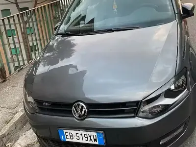 Usata VW Polo R-line 69 CV (50 kW) 2010 Grigio Utilitaria