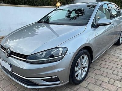 Grigio Usata 2019 VW Golf VII Highline Berlina | 12.400 € (Buon prezzo)