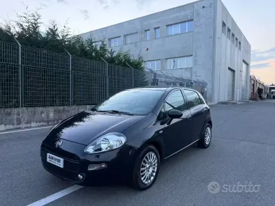 Usata Fiat Punto Street 95 CV (69 kW) 2018 Bluazzurro Utilitaria