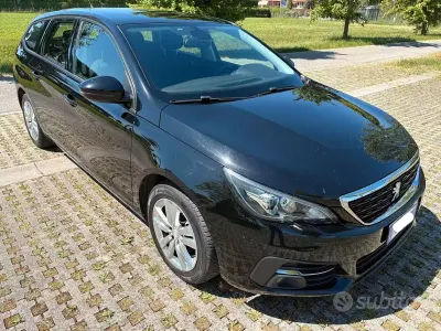 Gebraucht Peugeot 308 SW Business-Line 131 PS (96 kW) 2018 Schwarz Kombi