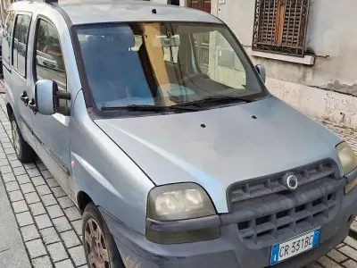 Usata Fiat Doblò 63 CV (46 kW) 2004 Monovolume