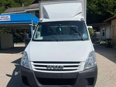 Usata Iveco Daily 116 CV (85 kW) 2007 Furgone