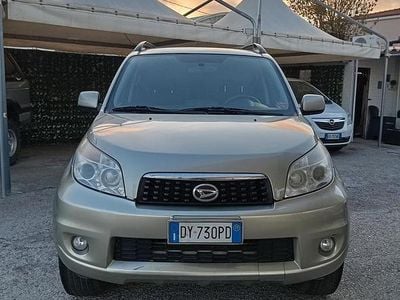 Usata Daihatsu Terios HIRO 104 CV (76 kW) 2009 Marrone SUV