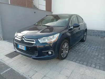 Usata DS Automobiles DS4 So Chic 111 CV (81 kW) 2011 Blu Berlina