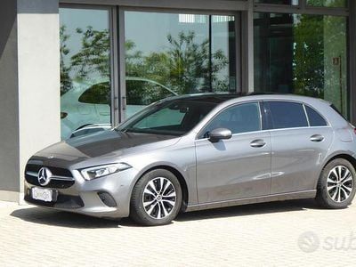 Usata Mercedes A180 116 CV (85 kW) 2023 Grigio Berlina