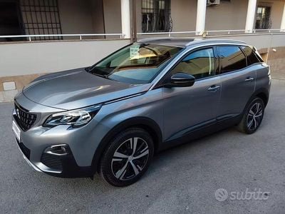Usata Peugeot 3008 Allure 130 CV (95 kW) 2019 Grigio SUV