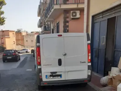 Usata Renault Trafic 117 CV (86 kW) 2008 Bianco Monovolume
