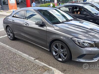 Usata Mercedes CLA200 Business 136 CV (100 kW) 2017 Grigio Coupé