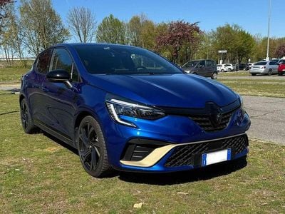 Begagnad Renault Clio V Engineered 145 HK (106 kW) 2023 Blå Sedan