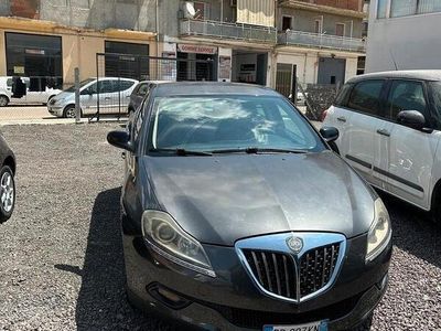 Usata Lancia Delta 120 CV (88 kW) 2009 Grigio Utilitaria