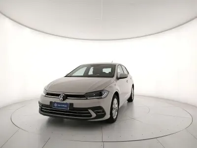 Usata VW Polo Style 95 CV (69 kW) 2023 6u ascot grey Utilitaria