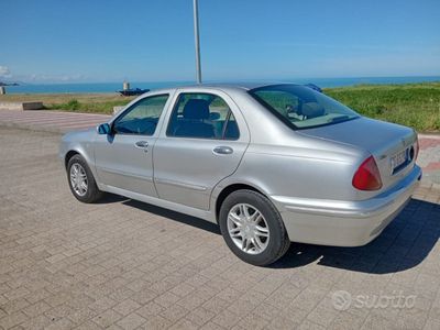 usata Lancia Lybra 1.9 JTD anno 2001