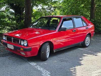 Usata Lancia Delta 140 CV (102 kW) 1989 Rosso Utilitaria