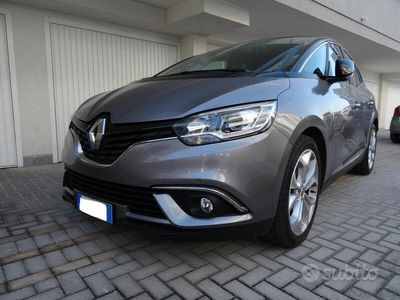 Usata Renault Scénic IV 150 CV (110 kW) 2019 Grigio Monovolume