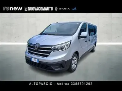 Usata Renault Trafic 150 CV (110 kW) 2024 Grigio chiaro Monovolume