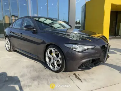 Usado Alfa Romeo Giulia Super 150 CV (110 kW) 2017 Gris Berlina