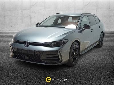 Begagnad VW Passat R-line 193 HK (141 kW) 2024 Grå Kombi