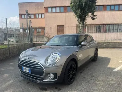 Usata Mini Clubman Hype 116 CV (85 kW) 2019 Grigio metallizzato Station wagon
