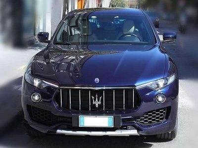 Usata Maserati Levante 250 CV (183 kW) 2017 Blu/azzurro SUV