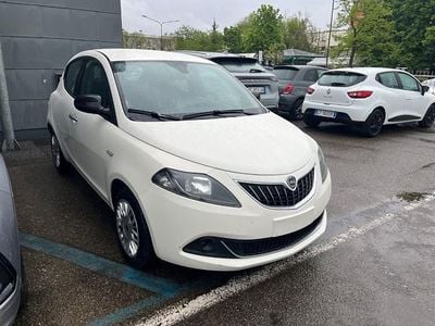 Usata Lancia Ypsilon S 69 CV (50 kW) 2022 Bianco Utilitaria