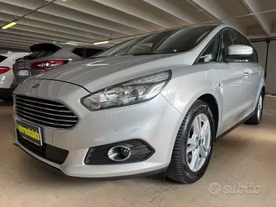 Usata Ford S-MAX Business Edition 150 CV (110 kW) 2017 Grigio Monovolume