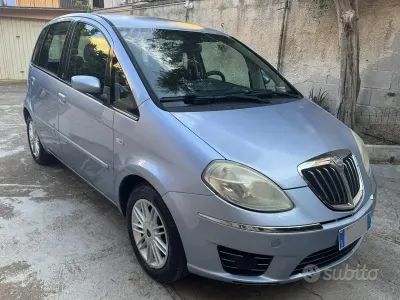 Usata Lancia Musa 69 CV (50 kW) 2008 Monovolume