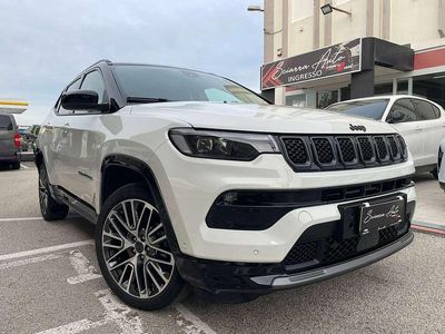 Bianco Usata 2025 Jeep Compass Altitude SUV | 27.100 € (Buon prezzo)