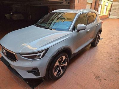 Occasion Volvo XC40 Core 163 ch (119 kW) 2024 Gris SUV