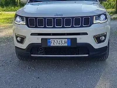Usata Jeep Compass Limited 140 CV (102 kW) 2019 Bianco SUV