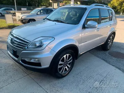 Begagnad SsangYong Rexton 155 HK (114 kW) 2013 Grå SUV