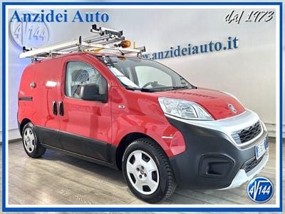 Usata Fiat Fiorino 95 CV (69 kW) 2017 Rosso pastello Monovolume